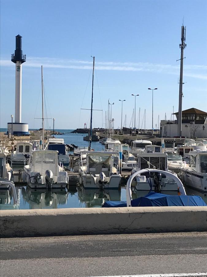 Saint-Pierre-La-Mer - Narbonne Plage Location T3 Climatisee Bagian luar foto